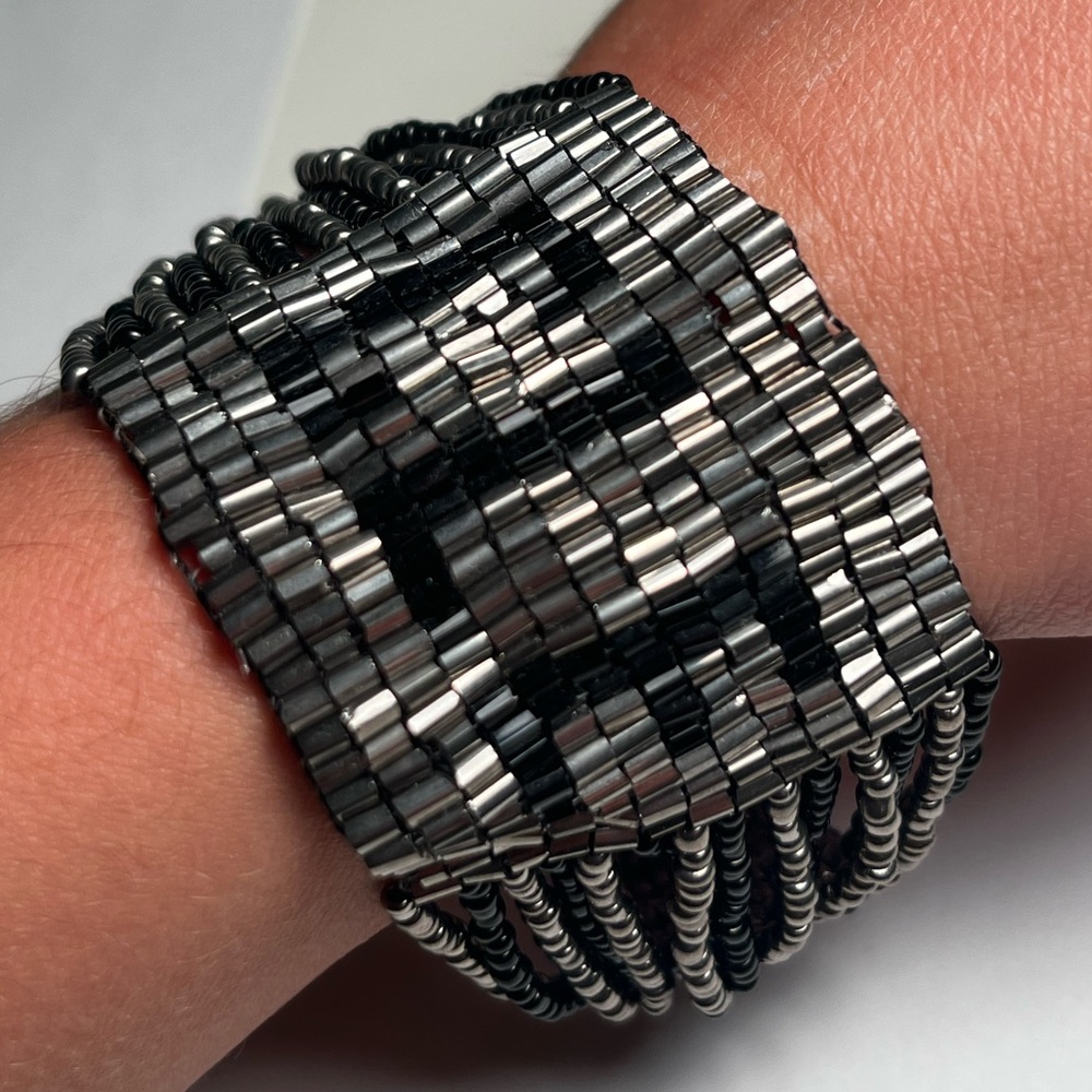 Cleveland black and silver beaded bracelet